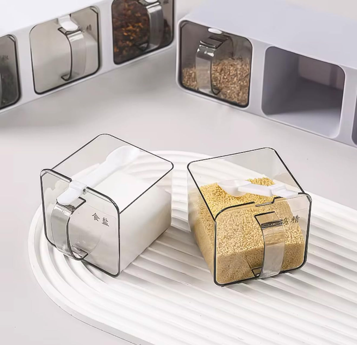 Modern Wall-Mounted Spice Storage Container, White 3-Compartment Kitchen Organizer Box, 26 x 8 x 8 cm Seasoning Dispenser