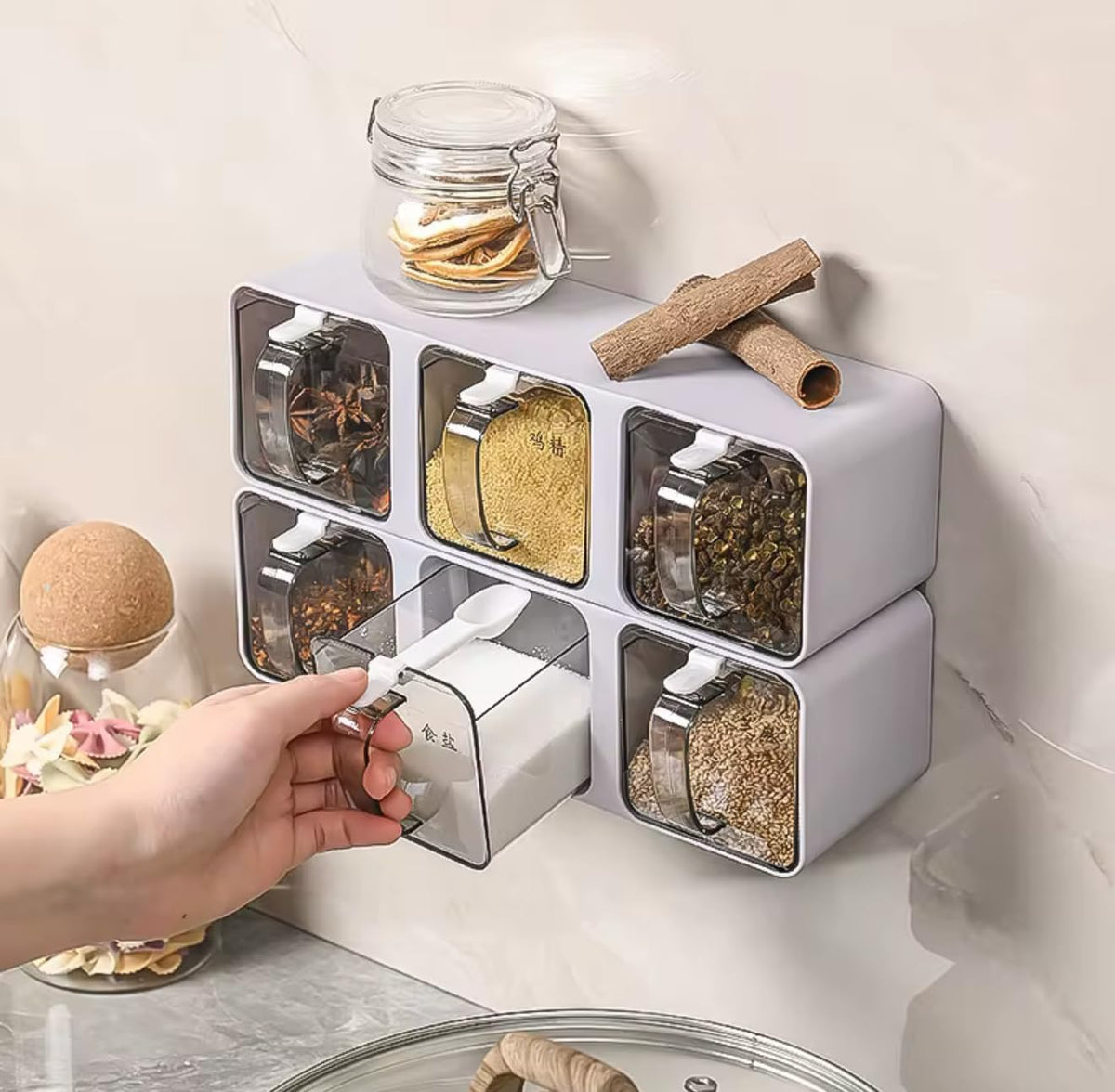 Modern Wall-Mounted Spice Storage Container, White 3-Compartment Kitchen Organizer Box, 26 x 8 x 8 cm Seasoning Dispenser